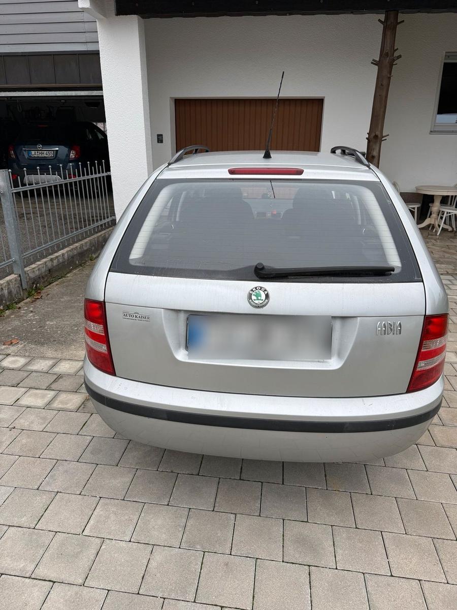 Skoda Fabia 2006 — interior