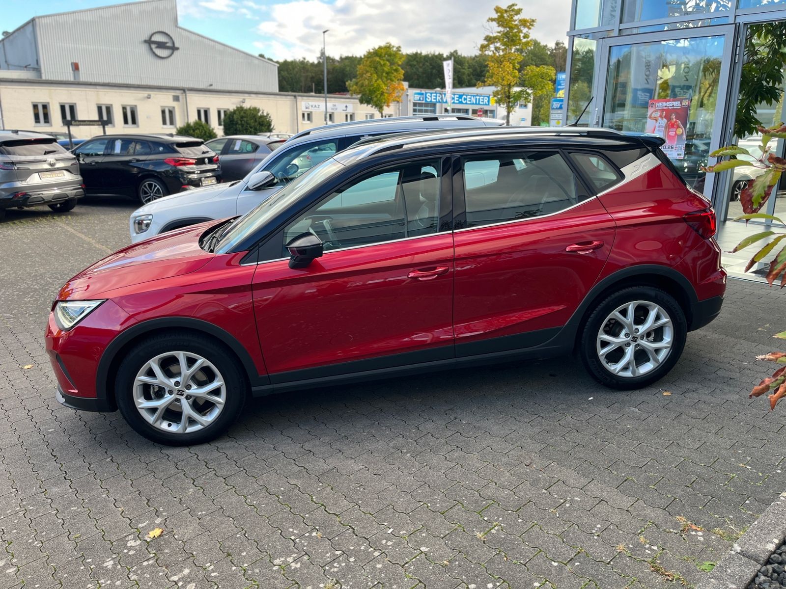 Fahrzeugabbildung SEAT ARONA 1.5 TSI DSG FR KLIMA LED NAV SHZ 17"