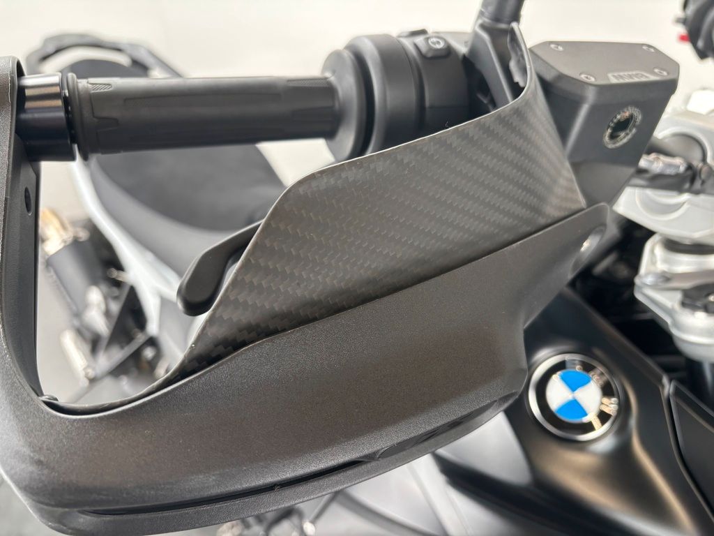 Fahrzeugabbildung BMW R1300 GS *HP-CORSE *VIEL ZUBEHÖR *TOP-ZUSTAND