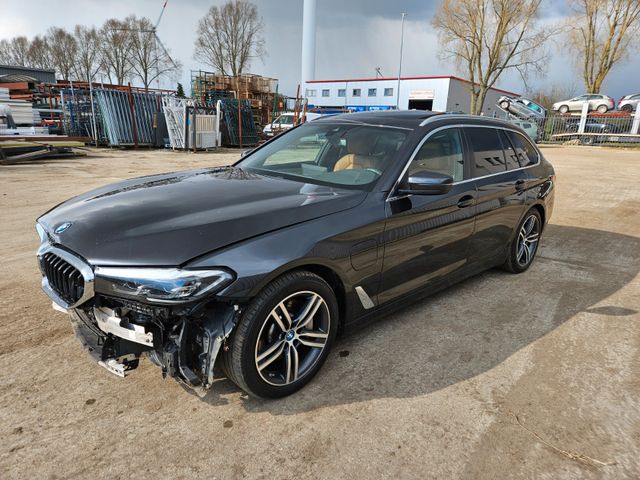 BMW 530E KOMBI  PLUG-IN-HYBRID -   37 GR/CO2