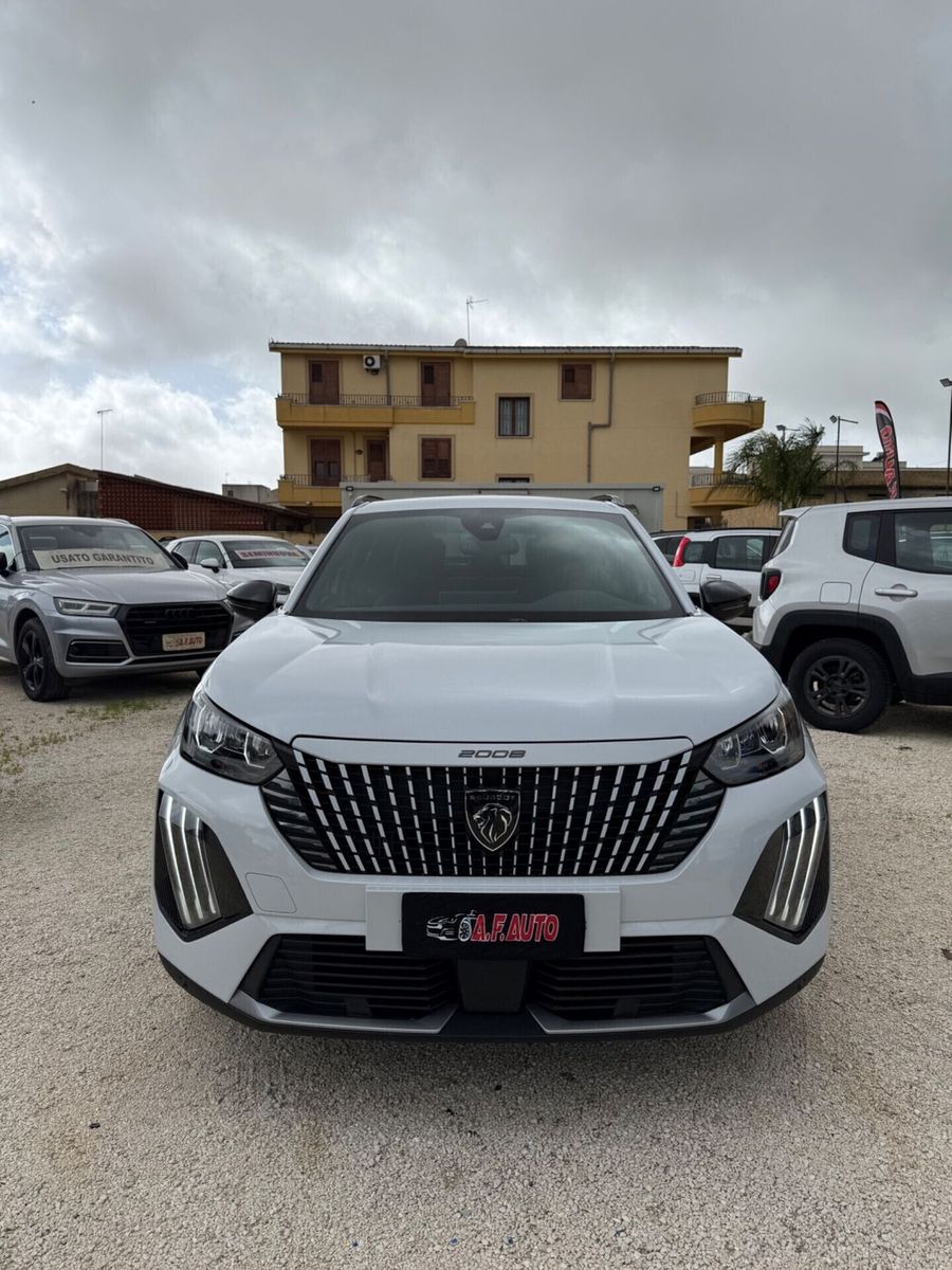 Peugeot 2008 PureTech 100 S&S Allure imagem 2