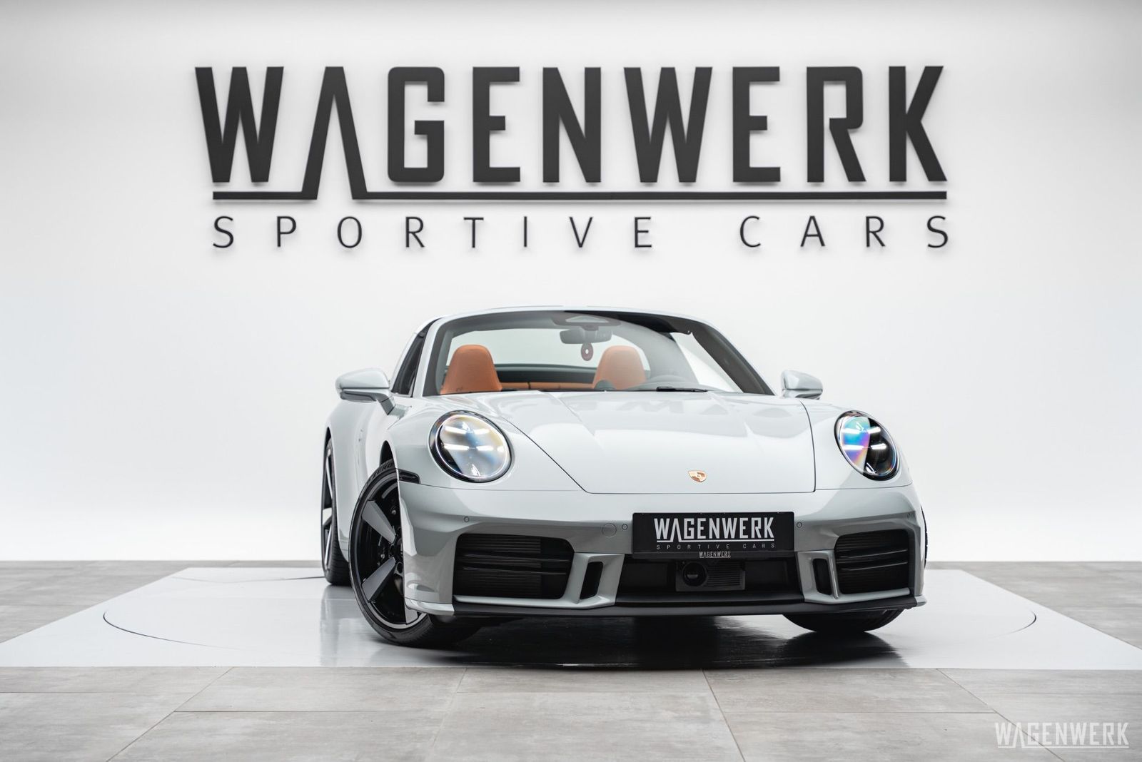 Porsche 911 992.2 Targa 4S PTS CLASSICGRAU SPORTDESIGN B