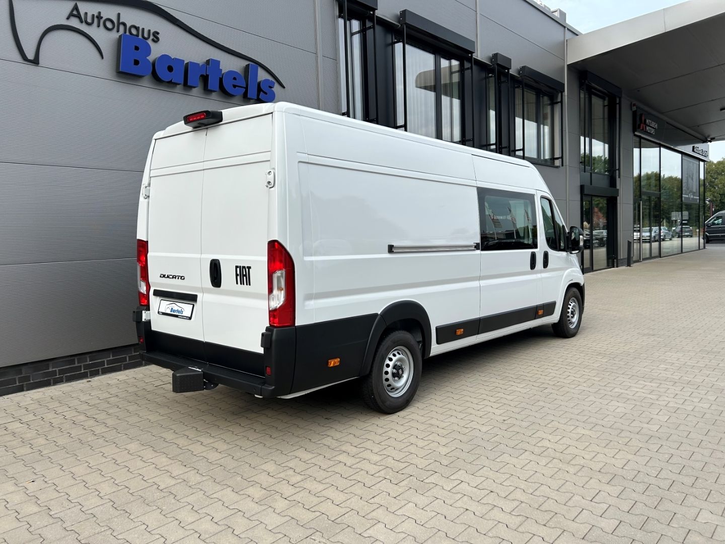 Fahrzeugabbildung Fiat Ducato H2 Kastenwagen 35 L4H2 140 Multijet Maxi