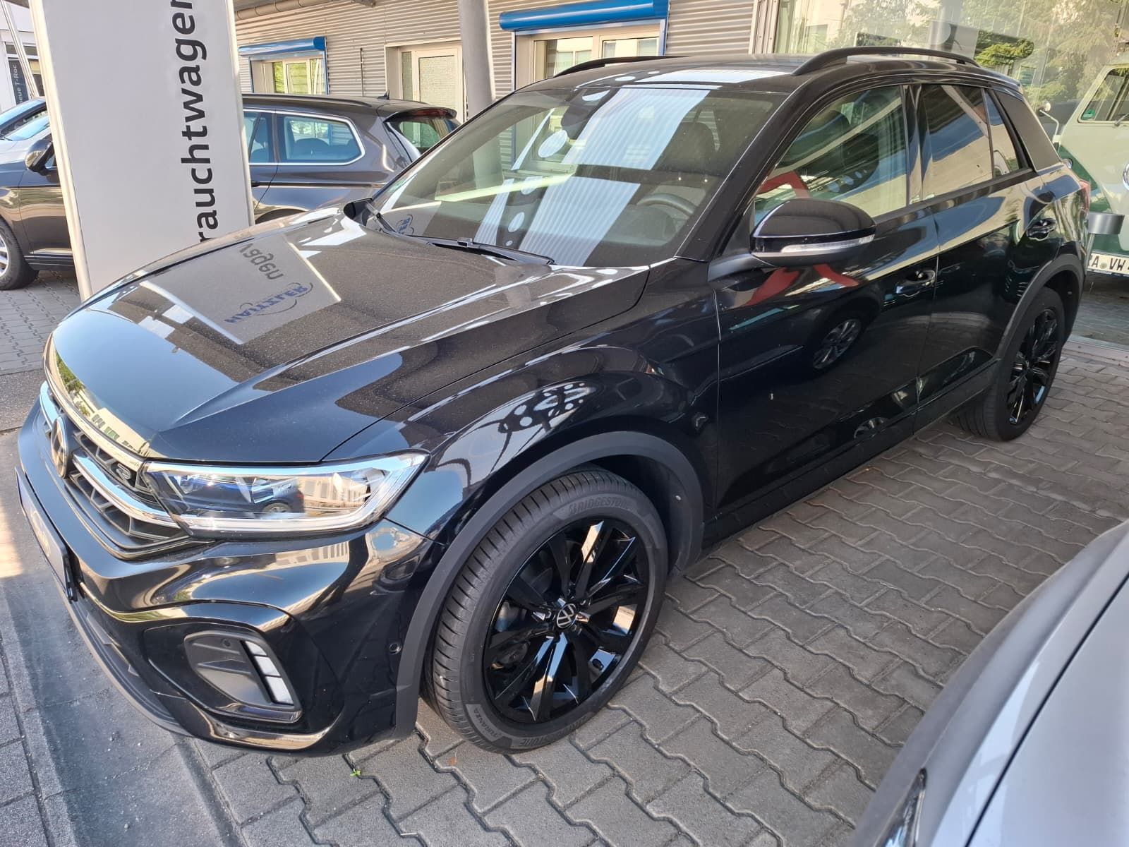 Fahrzeugabbildung Volkswagen T-Roc R-Line 2.0 TSI DSG 4M +ACC +LED + IQ.Drive