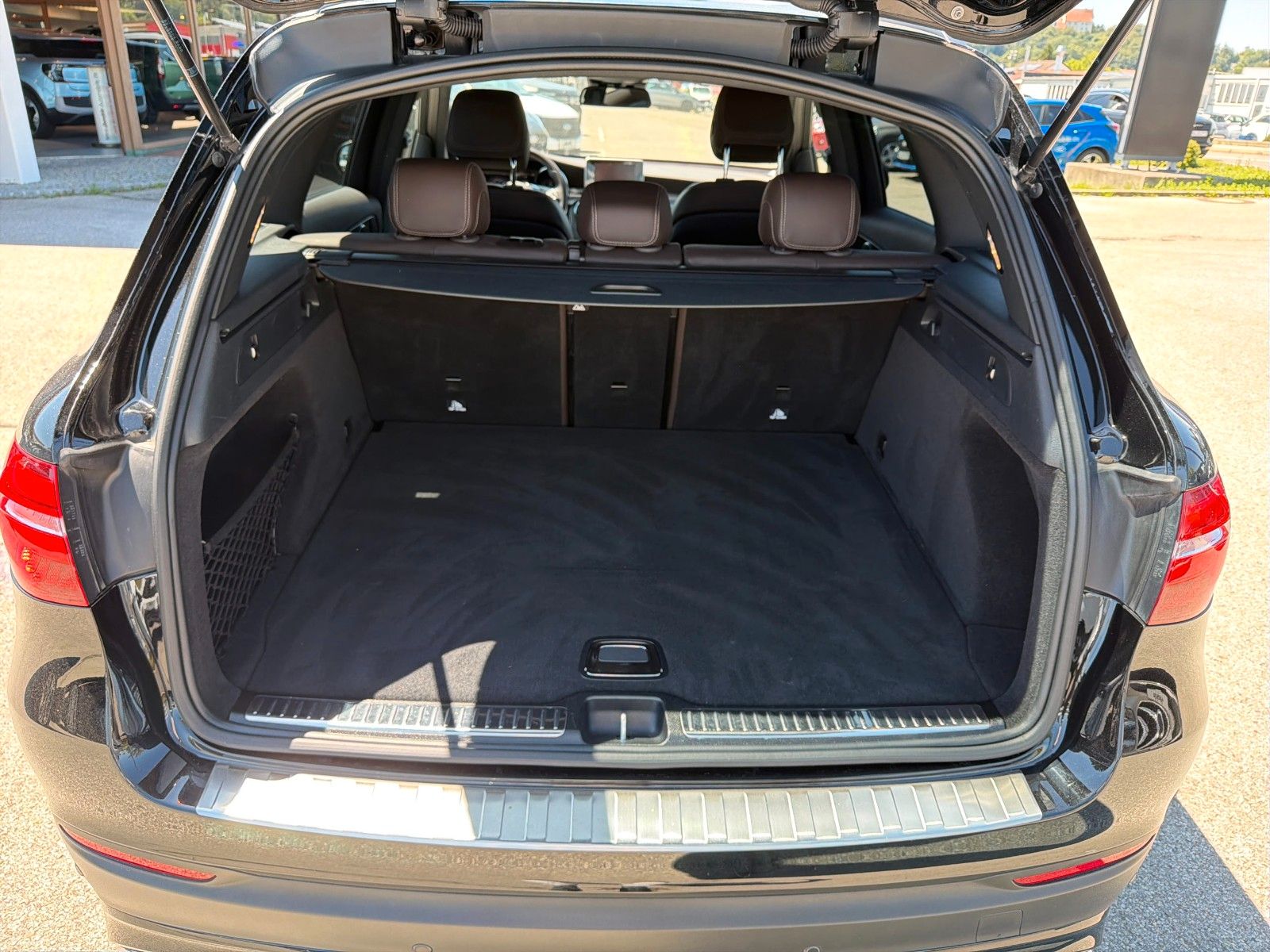 Fahrzeugabbildung Mercedes-Benz GLC 250 d 4Matic Exclusive AHK schwenkbar