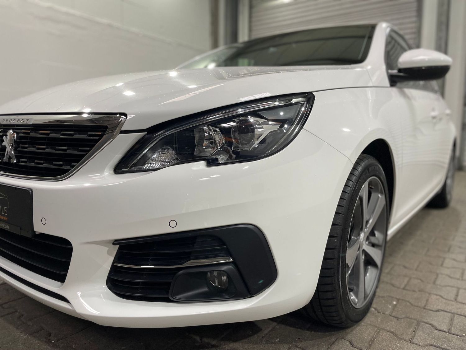 Fahrzeugabbildung Peugeot 308 Allure Sport #Tempomat#Navi#Shz#PDC