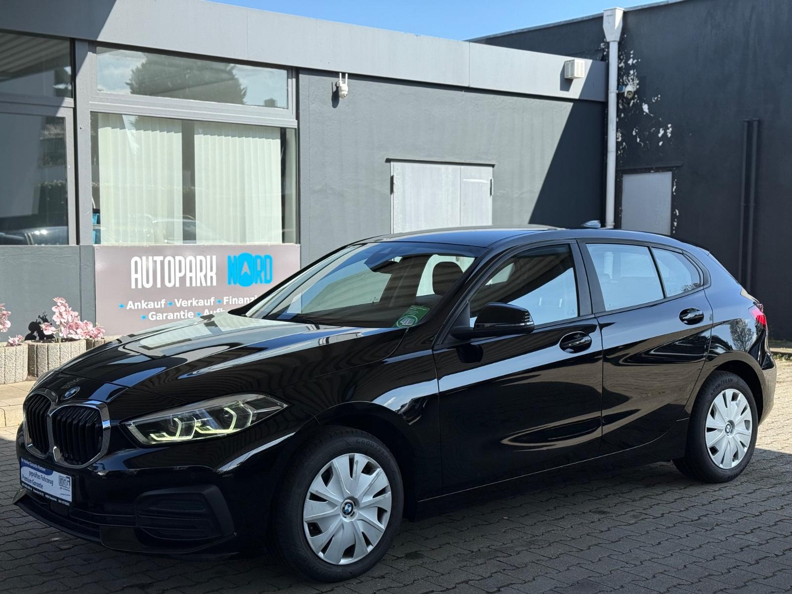 BMW 116 d LED/NAVI/SHZ/PDC/SPURHALTE/AUFFAHRWARNER
