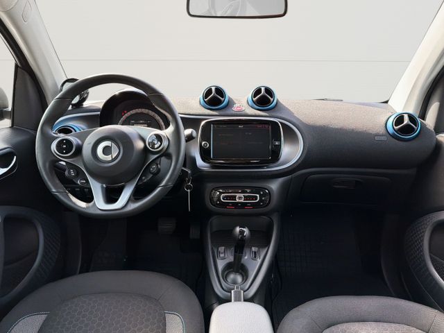 Smart fortwo coupe electric drive EQ passion+SZH+Pano