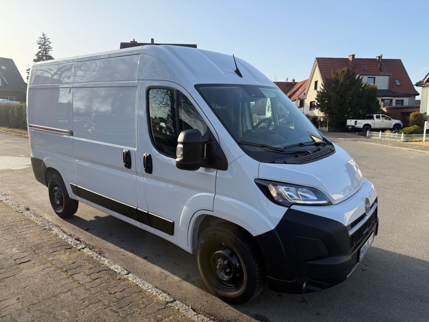 Fahrzeugabbildung Opel Movano Kasten H2 35 BlueHDI 140 Blue-HDI 3 2.2 C