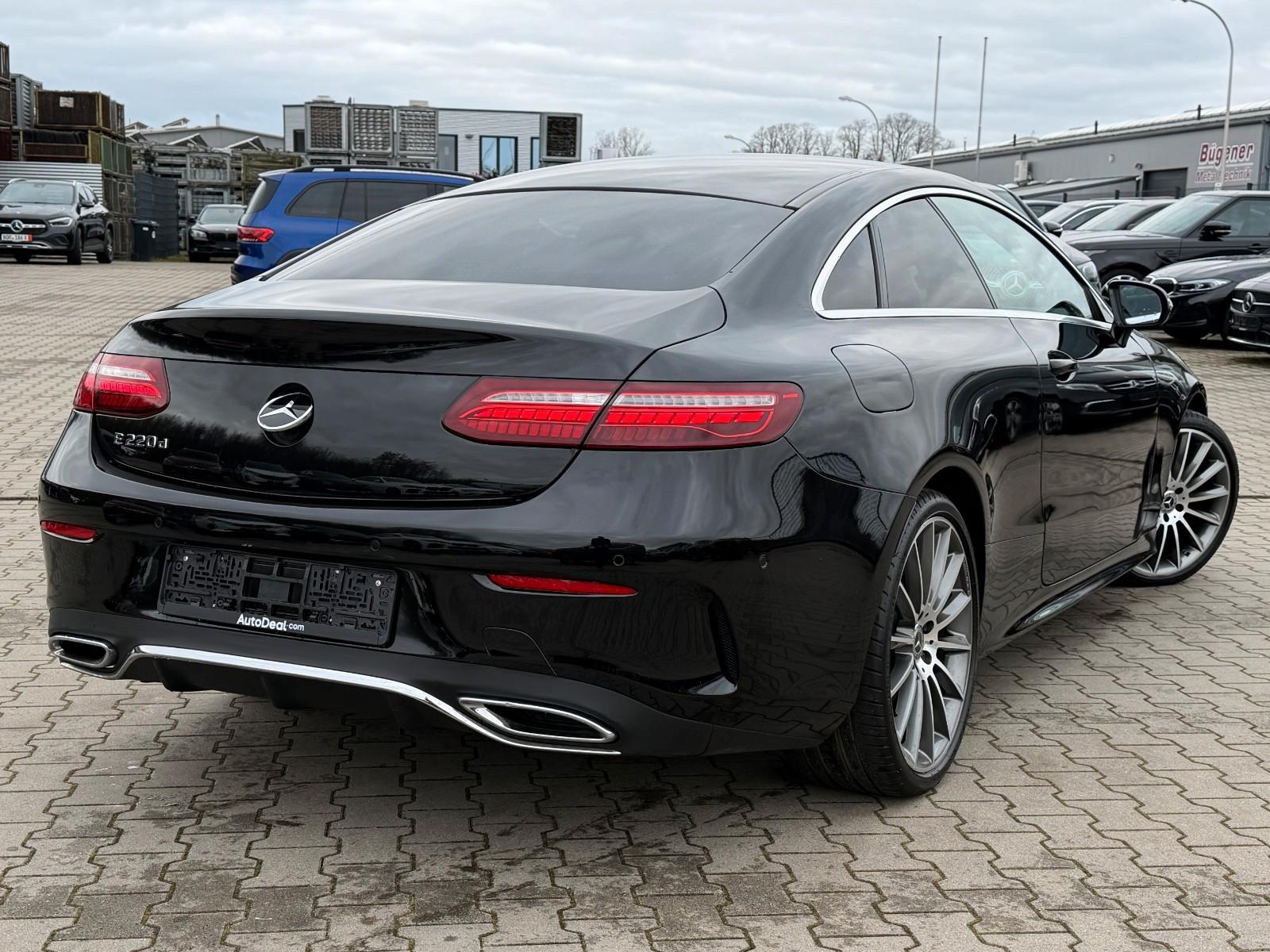 Mercedes-Benz E 220d COUPE AMG Line