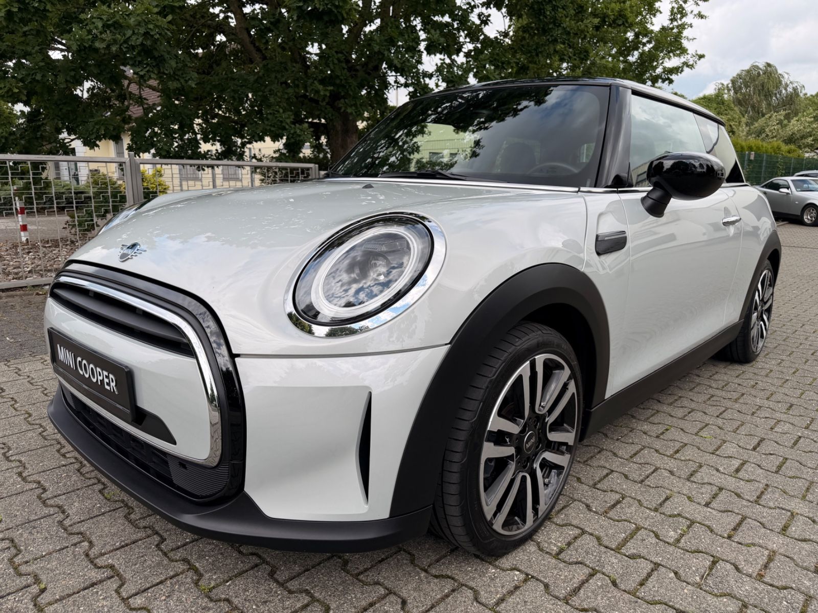 MINI Mini Cooper Classic Trim Automatik 17"