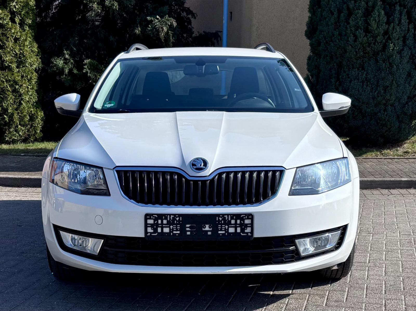 Skoda Octavia Combi Ambition DSG-Automatik