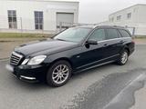 Mercedes-Benz Mercedes Benz E-Klasse E250 CGI - Mercedes-Benz E 250 in Leverkusen