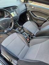 Hyundai i20 1.0 T-GDI 74kW Trend Trend - Hyundai i20 in Solingen