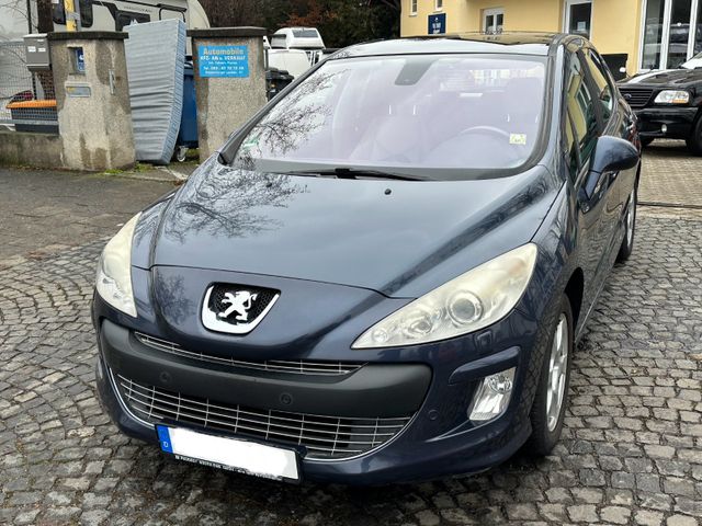 Peugeot 308 Platinum Automatik Xenon Panorama Navi Leder