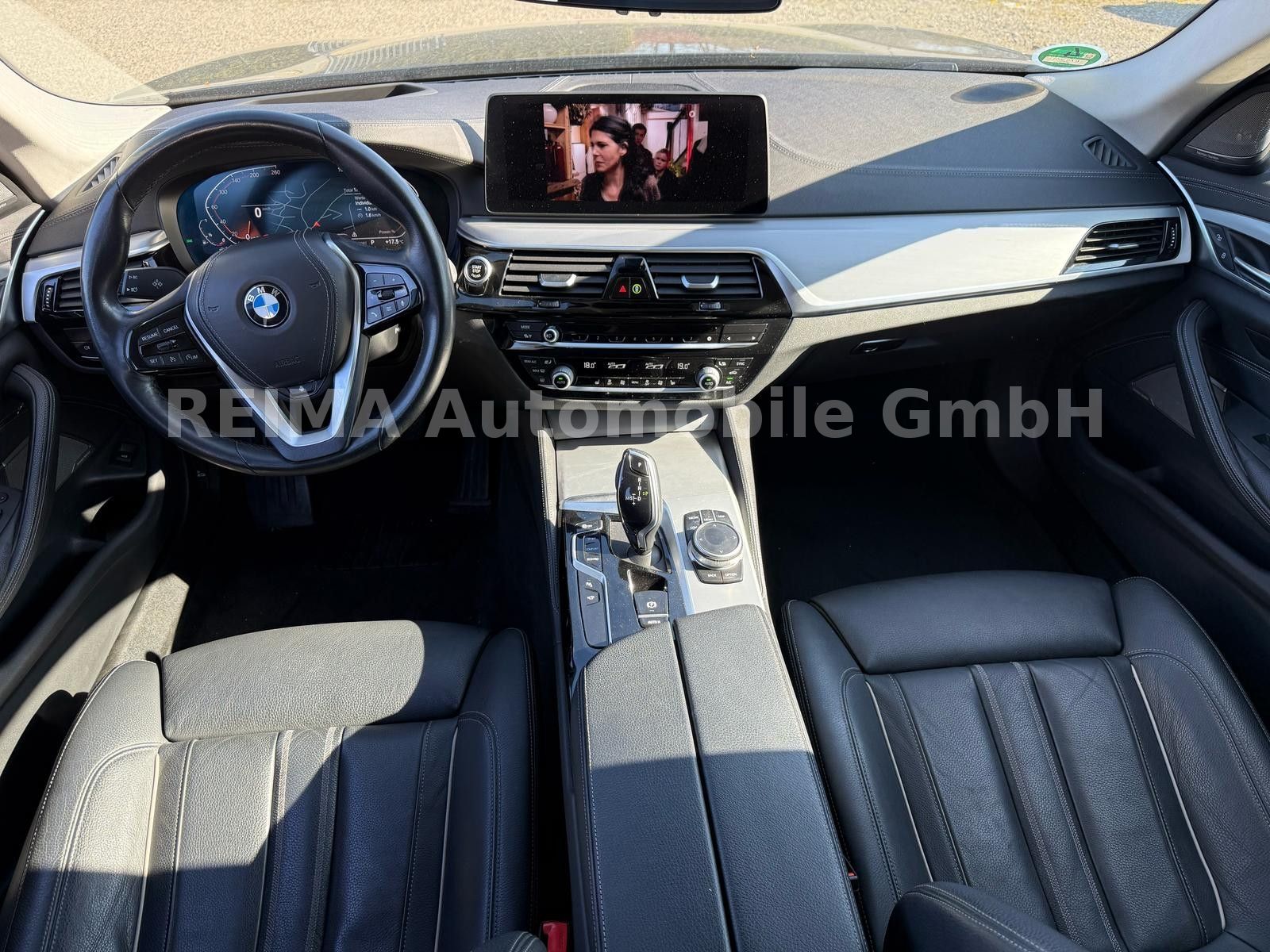 Fahrzeugabbildung BMW 530i Touring xDrive,Laser,TV,Fond-Entertainment