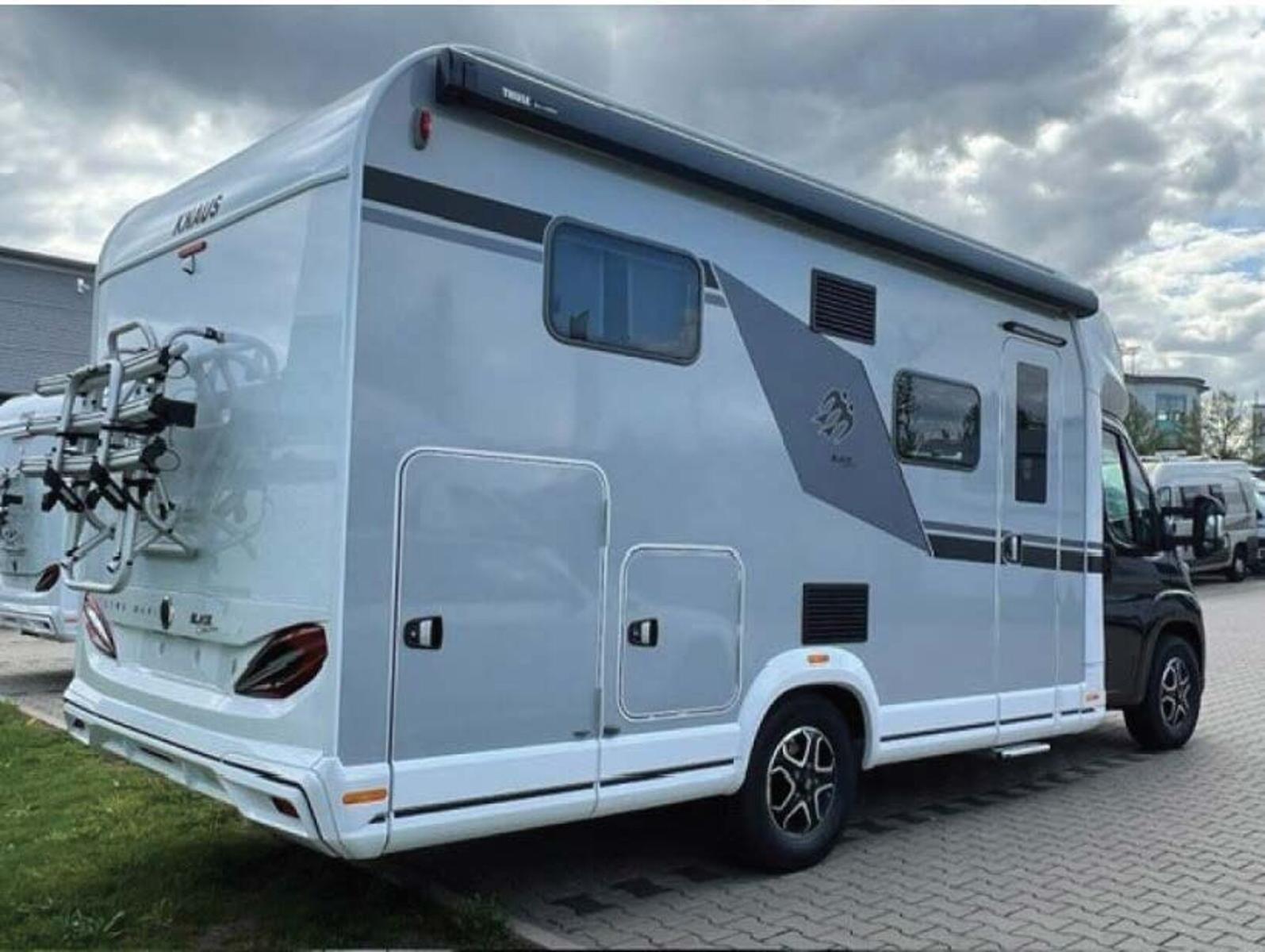 Knaus L!VE WAVE BLACK SELECTION 650 MEG 