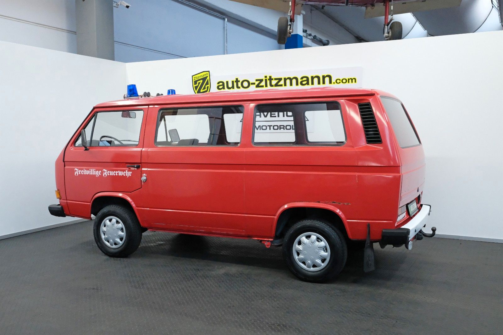 Fahrzeugabbildung Volkswagen T3 8-Sitzer verglast ex-FEUERWEHR ZIVILE ZULASS.