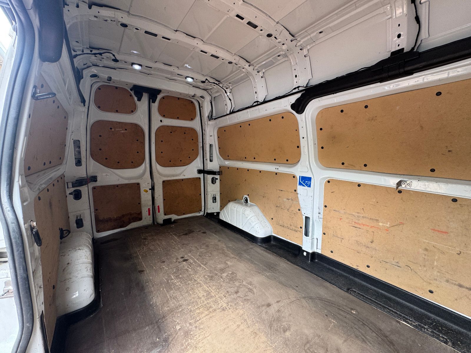 Fahrzeugabbildung Ford Transit Custom 2.2 TDCI HOCHDACH L2 H2 3-SITZER