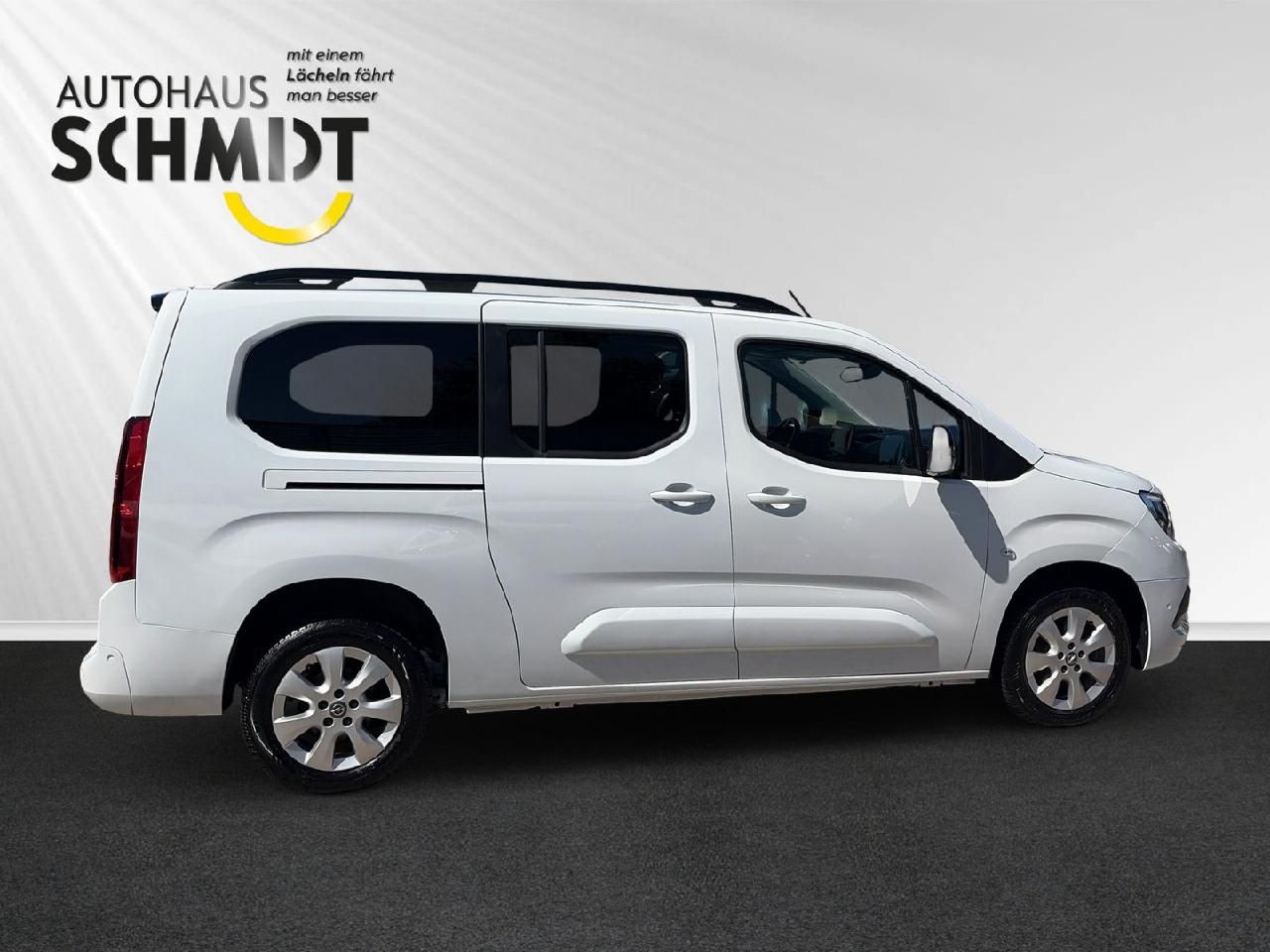 Fahrzeugabbildung Opel Combo Life XL 1,5 Ultimate 7-Sitzer