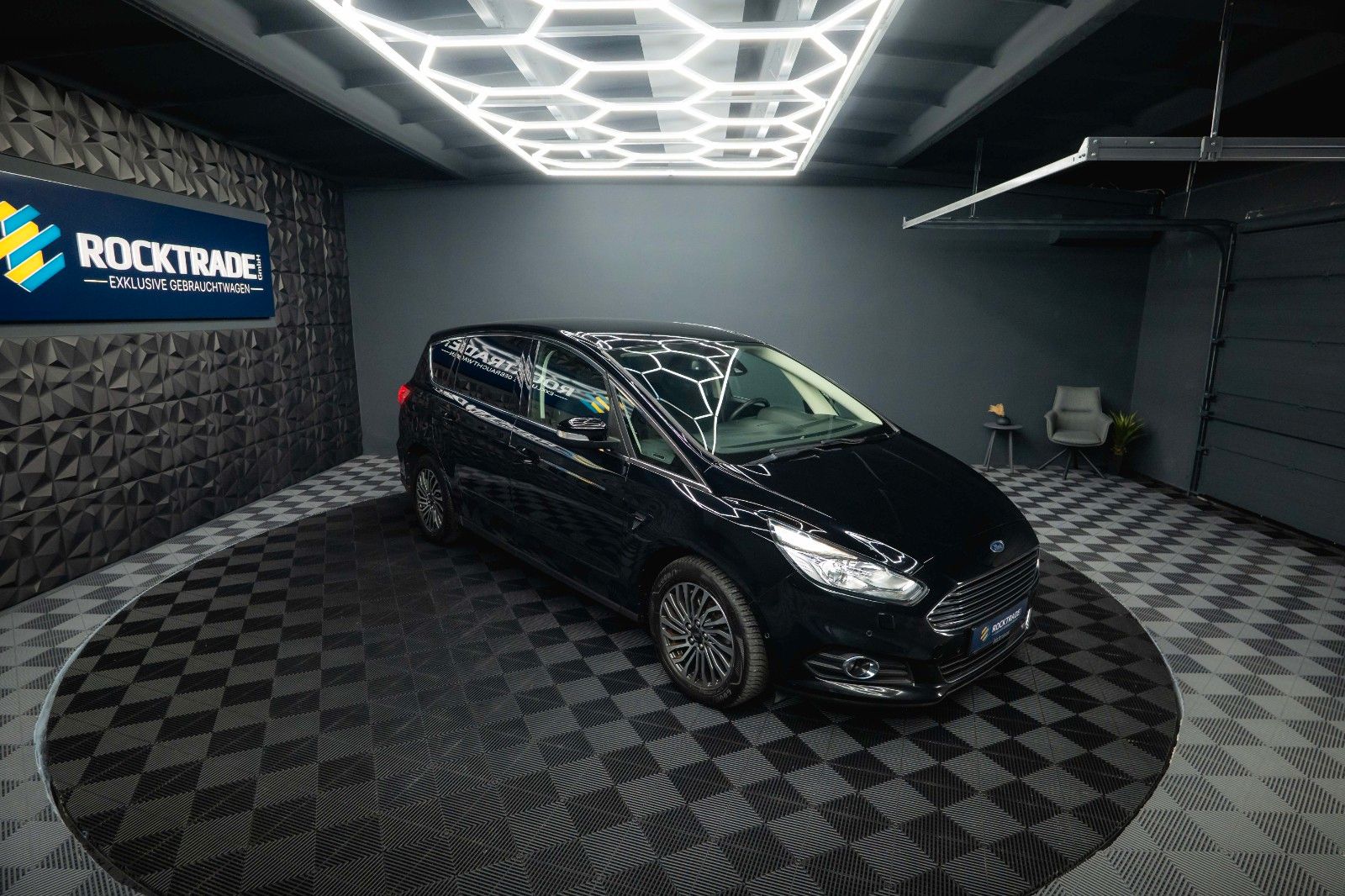 Fahrzeugabbildung Ford S-Max Titanium 2.0 EcoBoost *ACC*Kamera*LED*