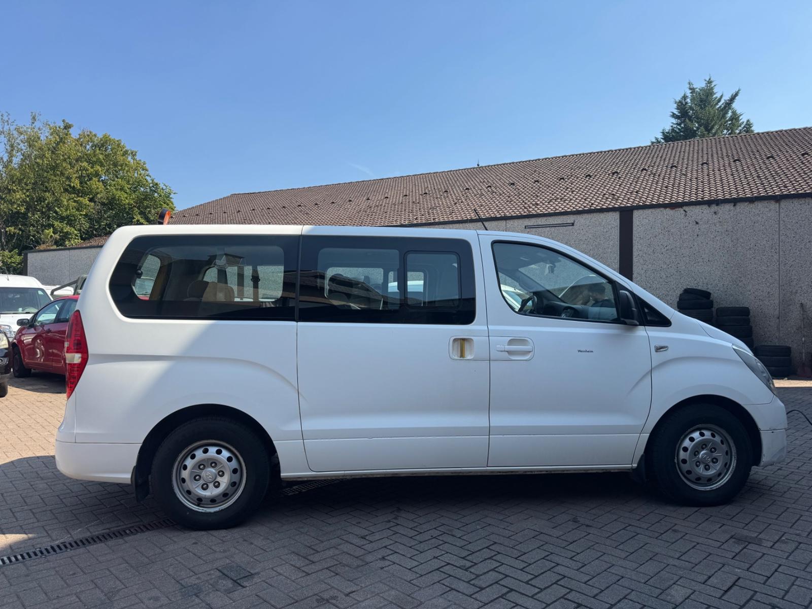 Hyundai H-1 Travel Comfort | 1 hand | 8 Sitzer |