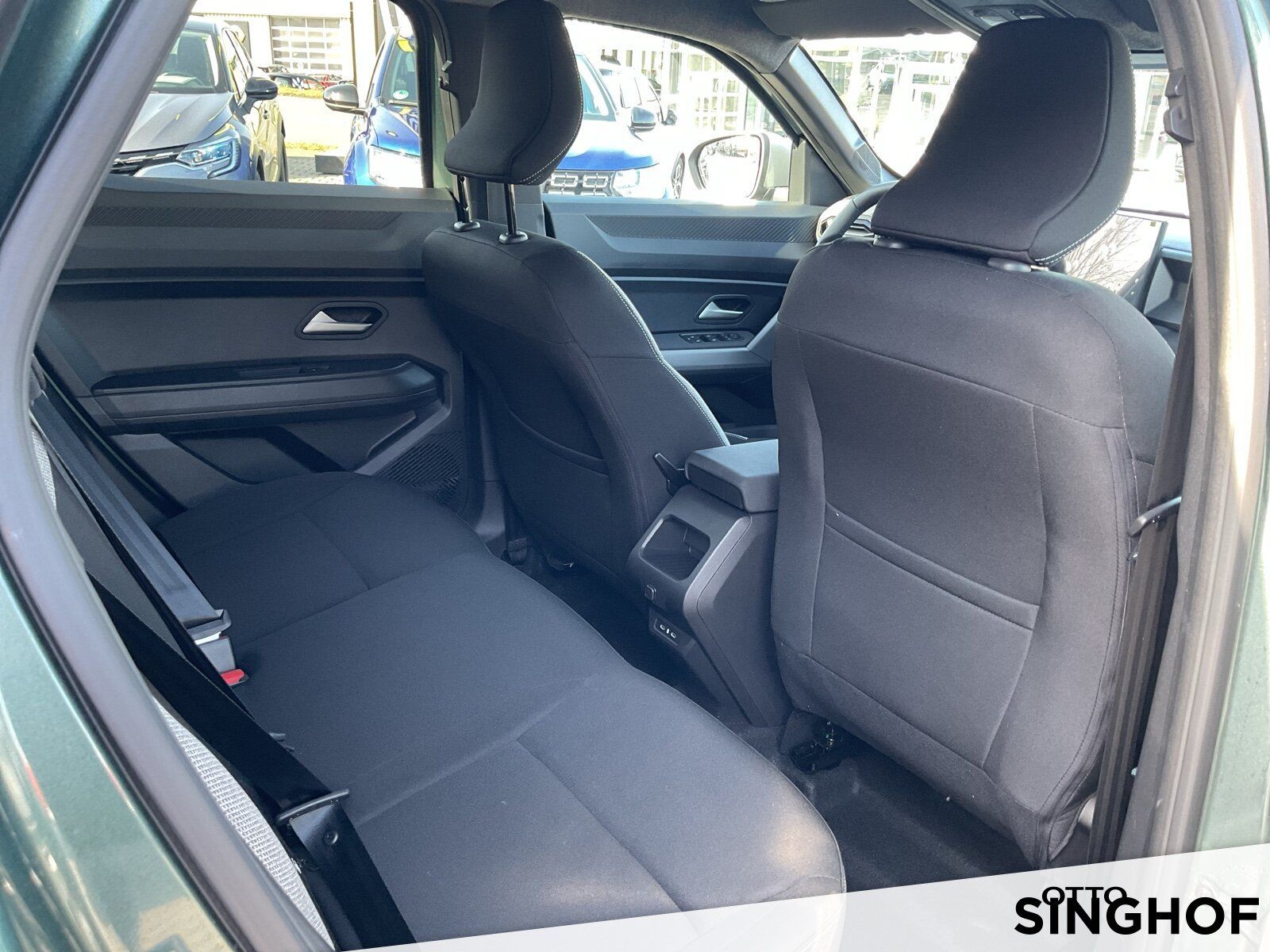 Fahrzeugabbildung Dacia Duster Journey hybrid 155