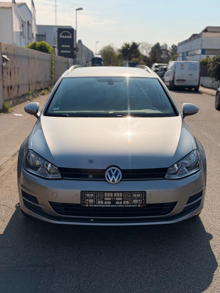 Volkswagen Golf 7 -SHZ -AUTOMATISCH-STANDHEIZUNG