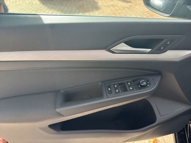 Golf VIII LIFE 1.5 TSI LED PLUS NAVI APP CONN DA