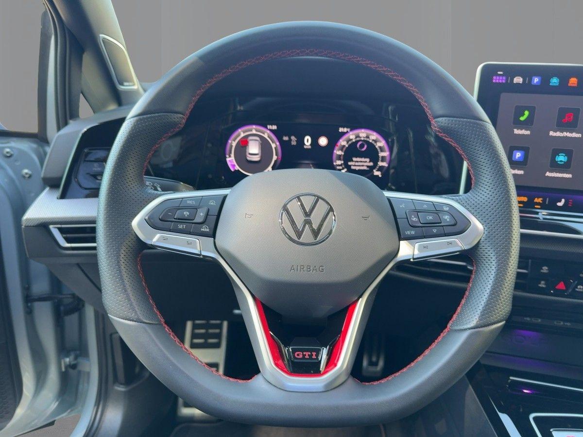Volkswagen Golf VIII 2.0 GTI DSG Panoramadach AHK AppConnec