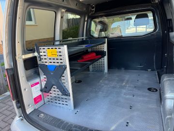 Volkswagen Caddy - 11