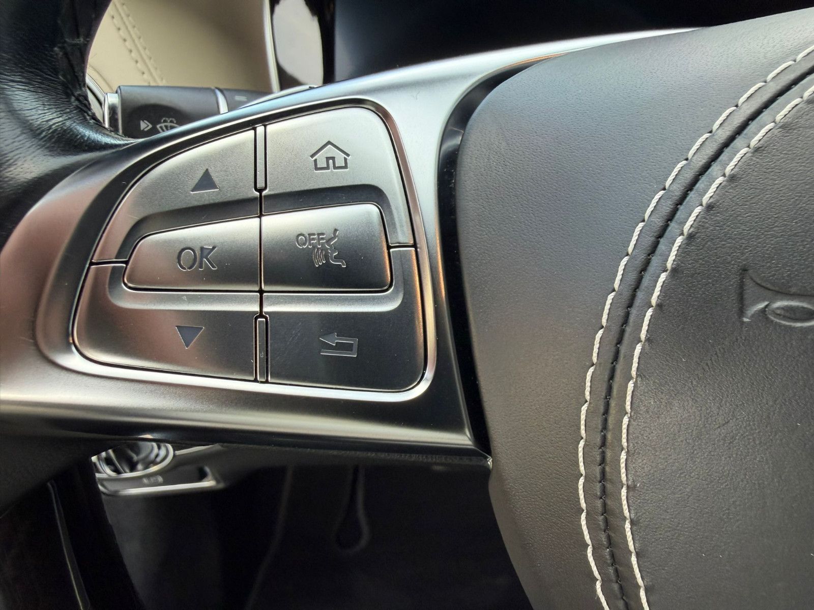 Mercedes-Benz S 500 S Limousine Plug-in Hybrid / e L, Fond-TV foto 15