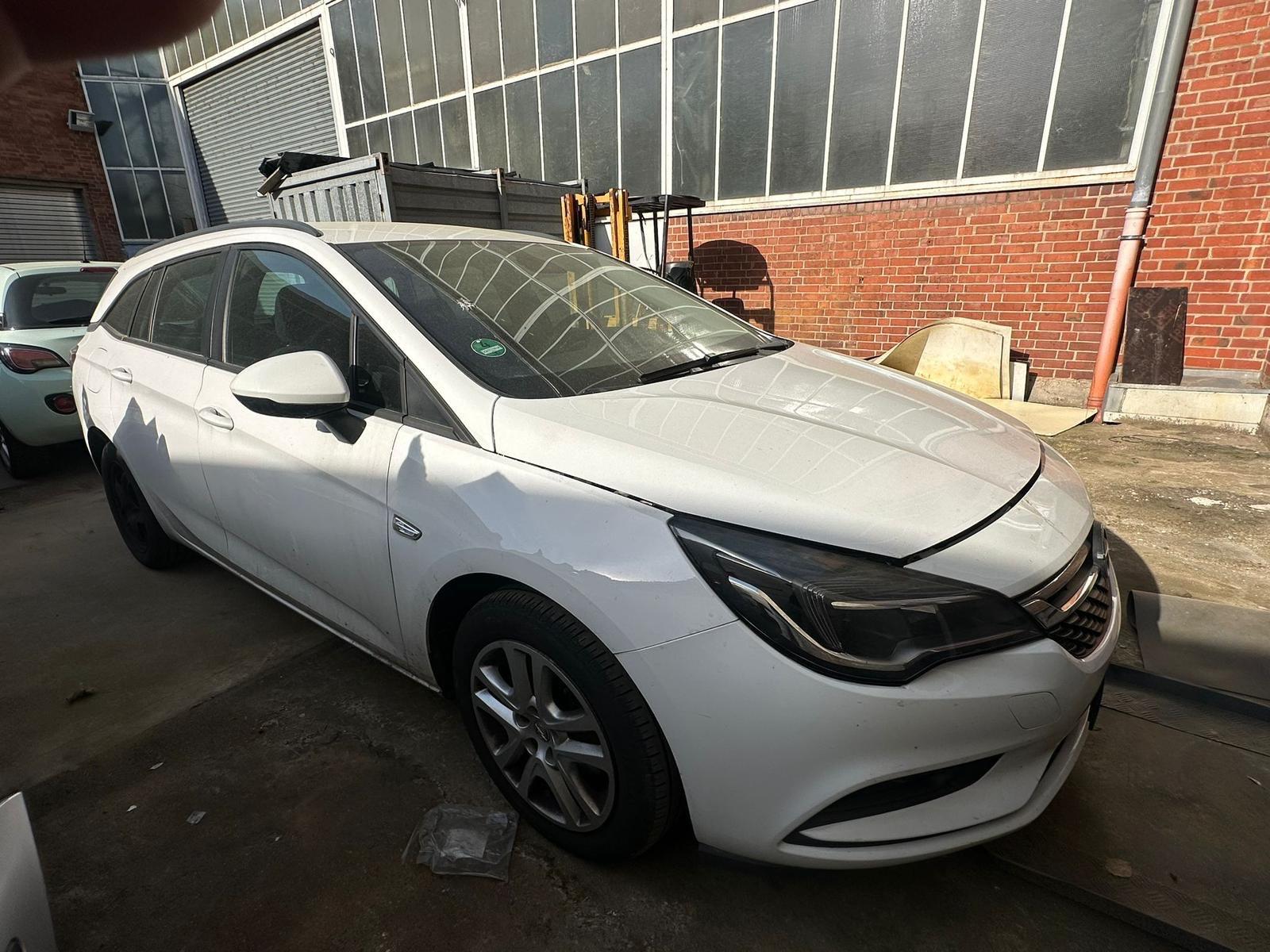 Opel Astra K Sports Tourer Edition,AHK,MOTOR KLACKERT