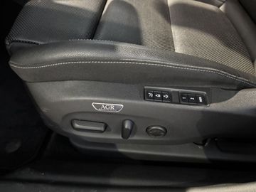 Fotografie 12 des Opel Insignia Sports Tourer 1.5 Diesel Ultimate