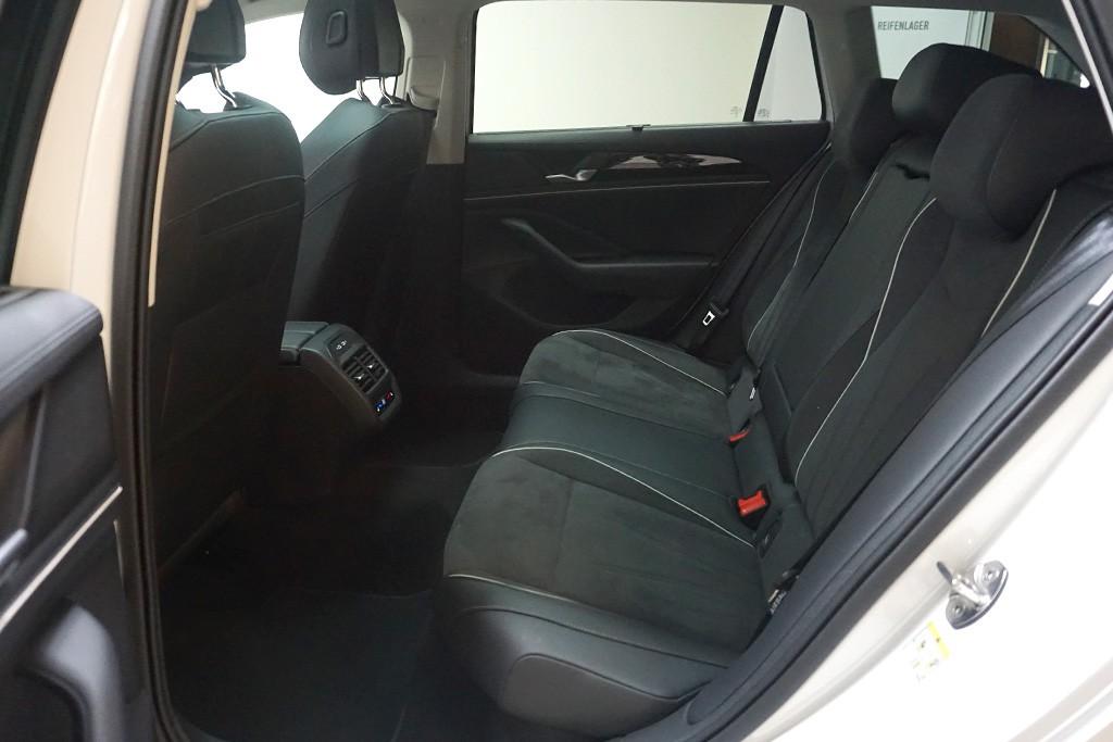 Volkswagen Passat 2.0TDI DSG Elegance Virtual AHK Sthz Pano, миниатюра 14