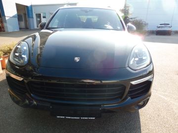 Porsche Cayenne - 3