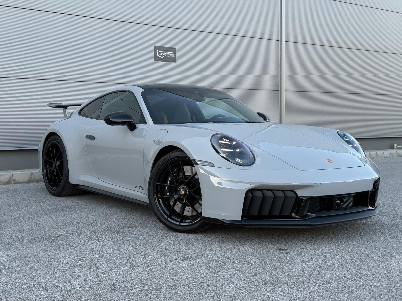 Porsche 992.2 4 GTS, Pano,Lift,Alcant,Carbon,ACC,Matrix