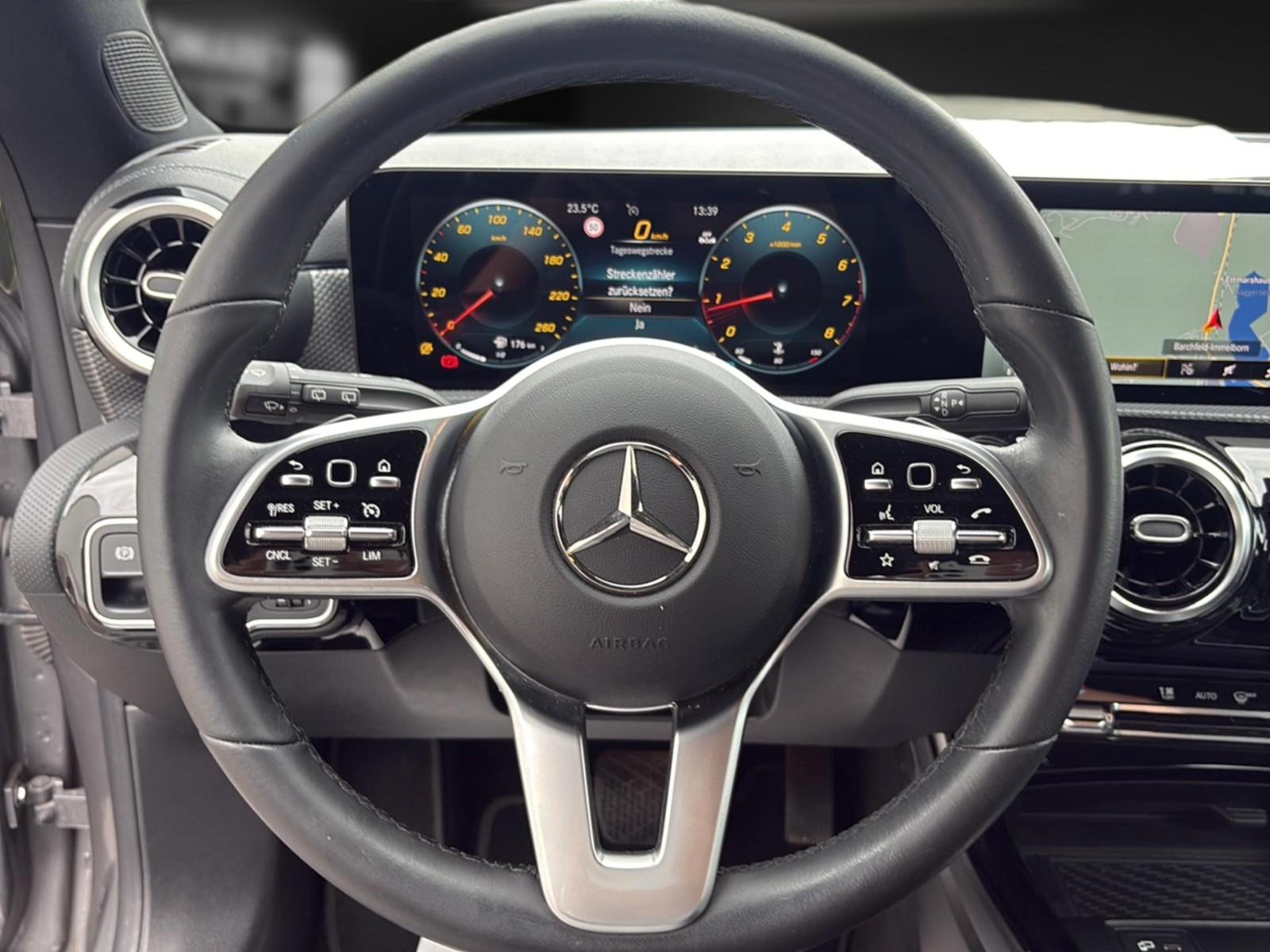 Mercedes-Benz CLA 200 SB Progressive Navi*Teilleder*DAB*1Hand, миниатюра 12