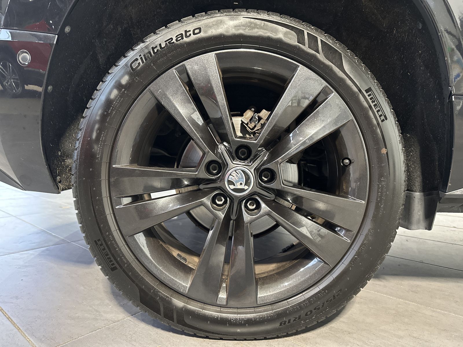 Fahrzeugabbildung SKODA Karoq 1.5 TSI DSG Sportline NAV+LED+V-COCKPIT+PP