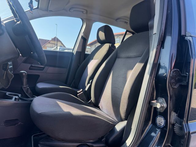 Fahrzeugabbildung Ford Fusion 1.4 16V Klima Tüv