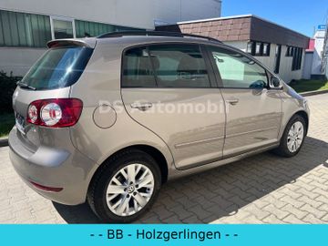 Volkswagen Golf - 5