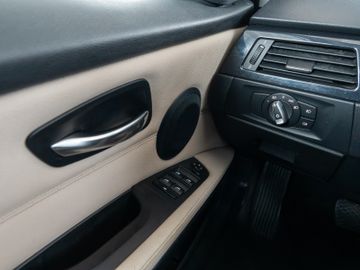 BMW 320 - 9
