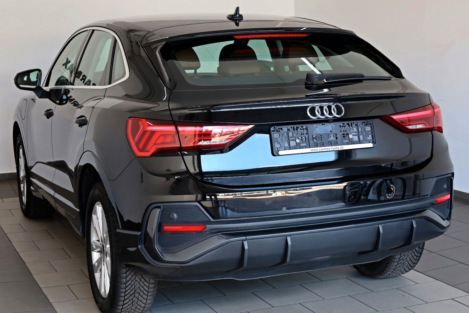 Fahrzeugabbildung Audi Q3 45TFSIe Sportback,Leder,Navi,LED,SH,Kamer,ACC
