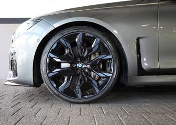 BMW 750 - 4