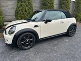 MINI COOPER Cabrio Cooper - MINI MINI aus 2011 mit Benzin-Antrieb: Cabrio