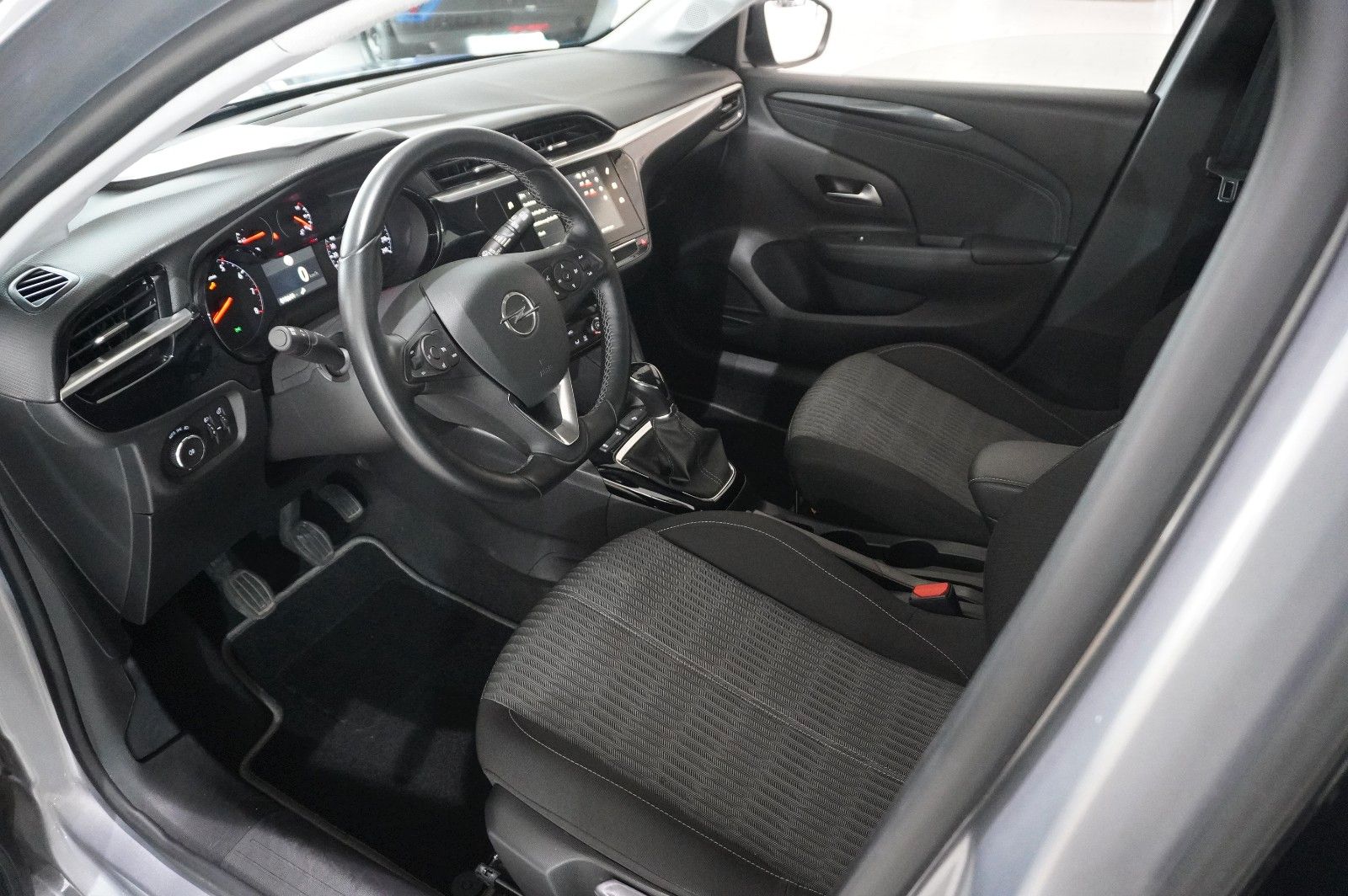 Fahrzeugabbildung Opel Corsa F 1.2 ELEGANCE NAVI/LED/TEMP./SPORT/DAB+