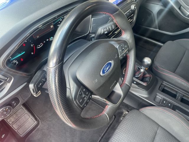 Fahrzeugabbildung Ford Focus 2.0 EcoBlue, ST-Line Navi, Sitzheizung, DA
