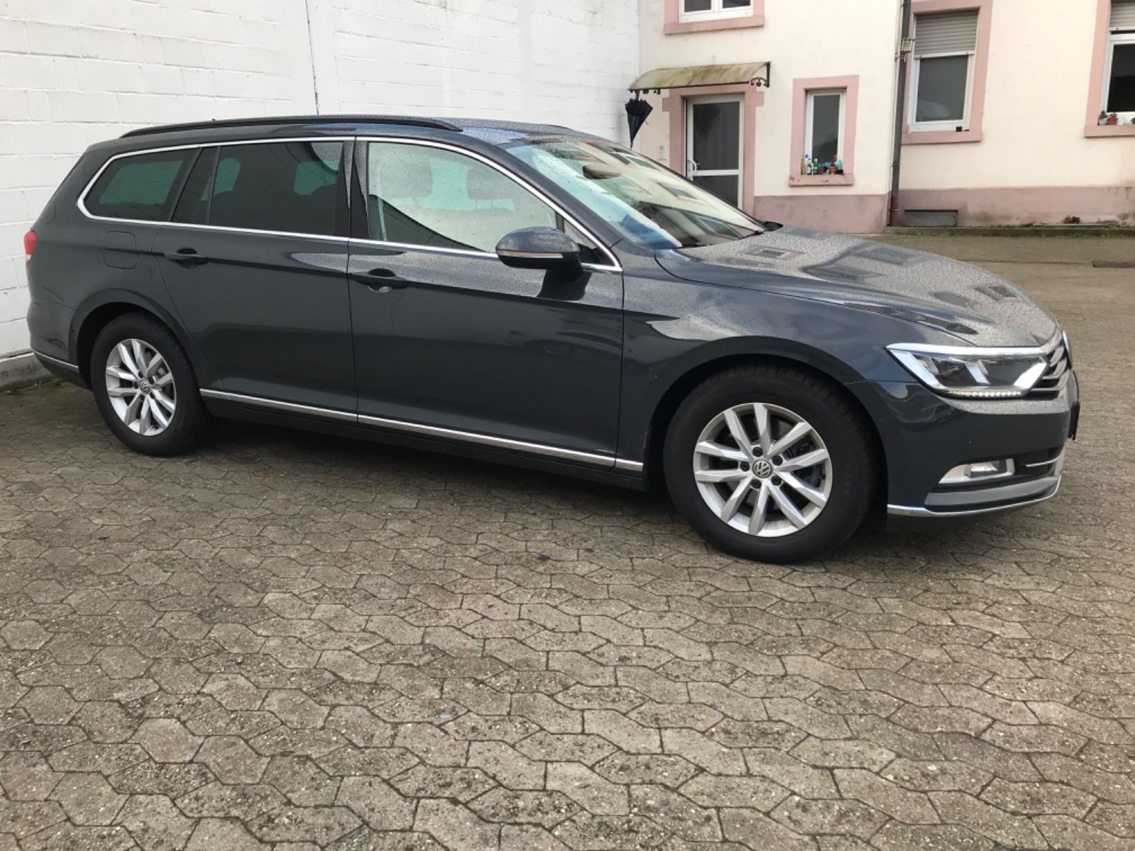 Volkswagen Passat Variant 2.0 TDI DSG Comfortline 4Moti imagem 2