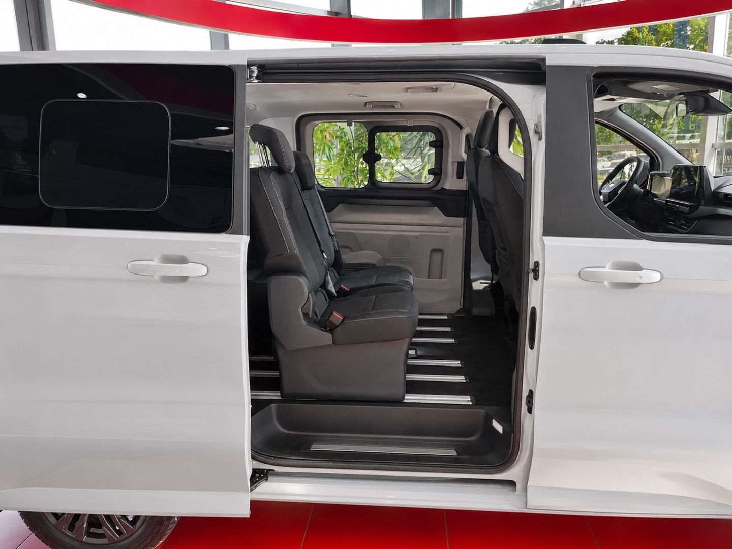 Ford Tourneo Custom - Bild 7