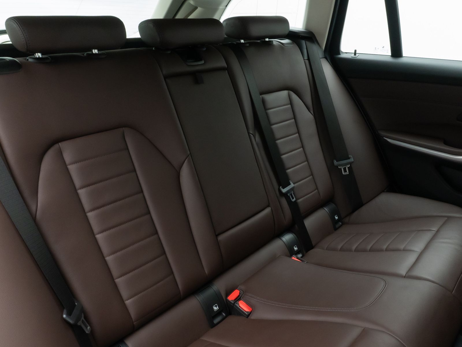 Fahrzeugabbildung BMW 330e xD Luxury Line 360°Laser HUD Komfort Sport